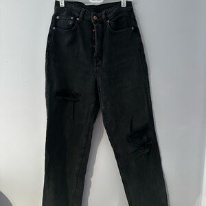 H&M BlackDistressed Jeans
